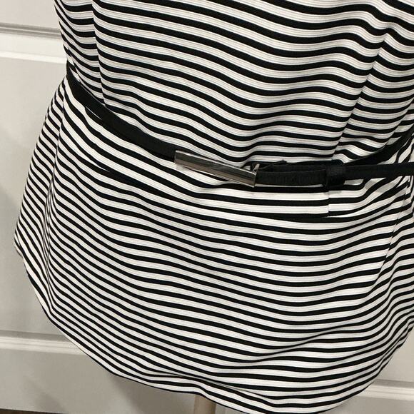 White House Black Market Black White Striped Belted Sleeveless Top Size 10 Work - Picture 9 of 11